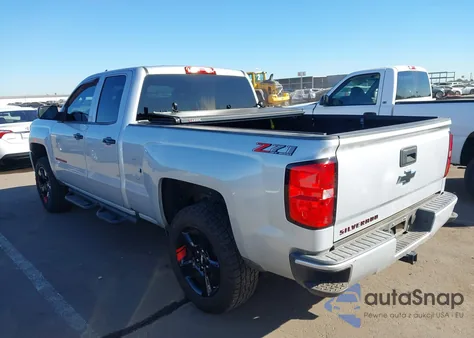 2018 Chevrolet Silverado 1500 2Lt z USA, uszkodzony, nr VIN 1GCVKREC6JZ110250